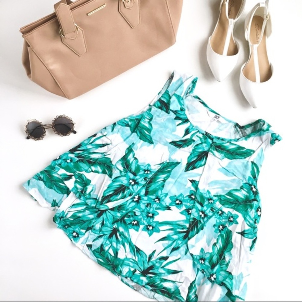 JACK BB Dakota Teal & Mint Tropical Flowers Top, L